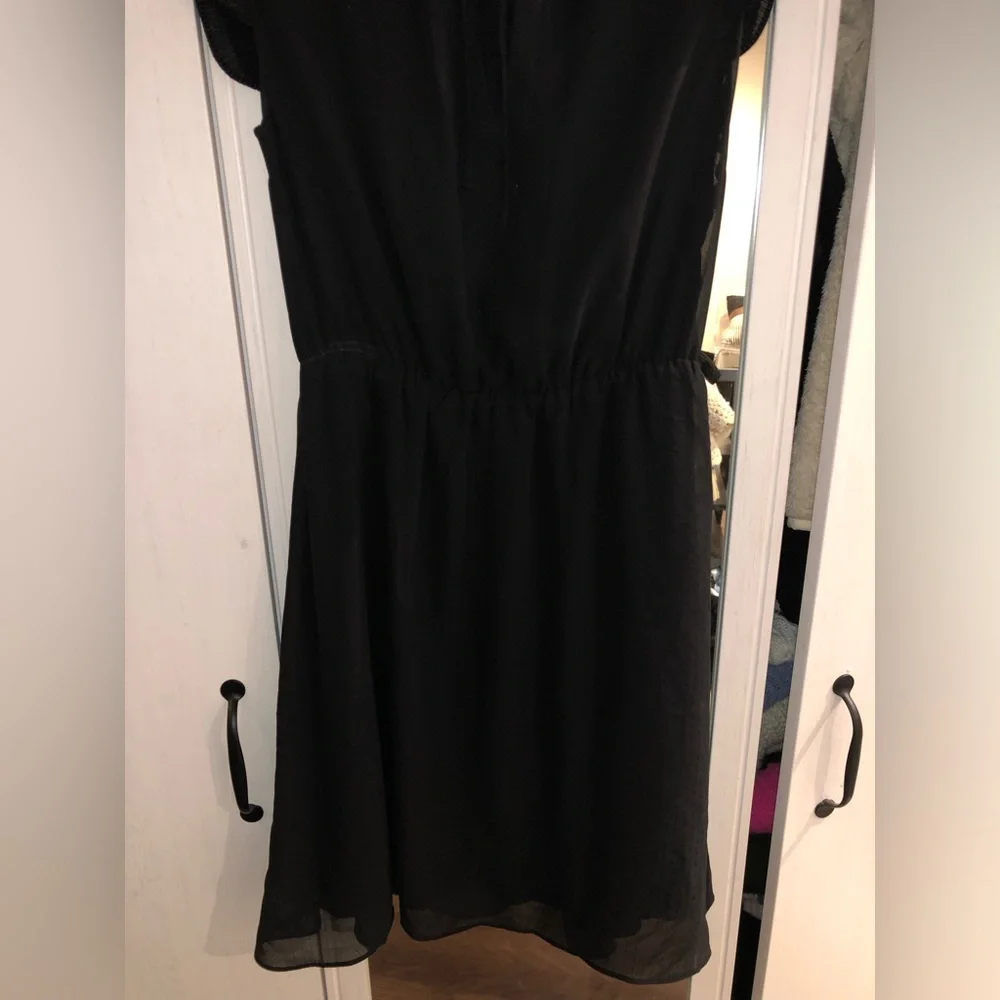 NWT H&M Black High Tie Neck Dress With Ruffle & Stunning Details - Size 0 - Picture 7 of 15